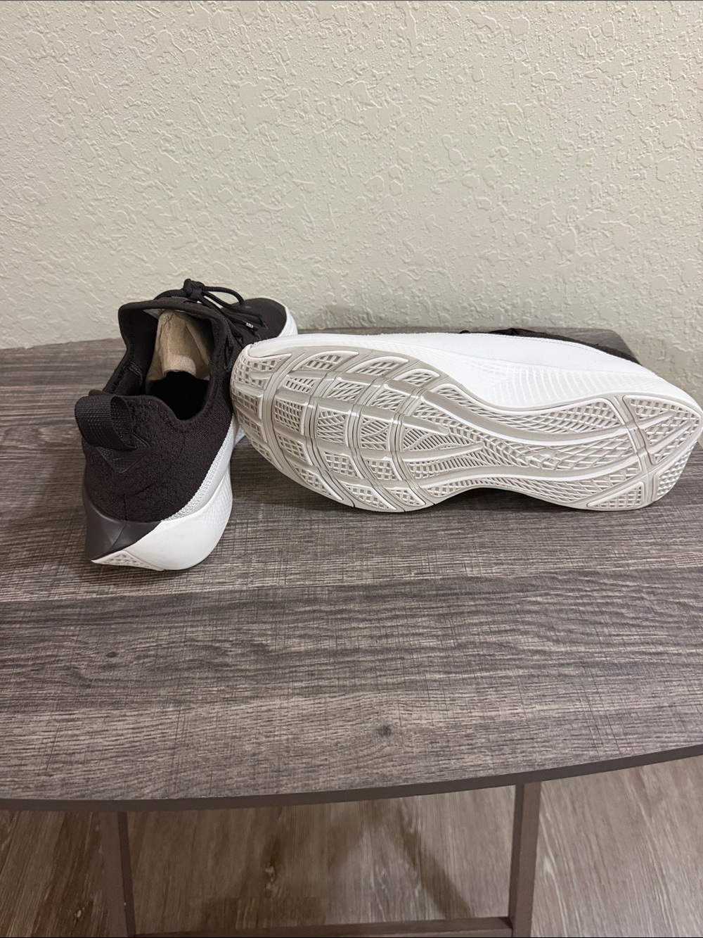 Nike Men’s Black and White Lightweight Knit Sneakers - Picture 3 of 3
